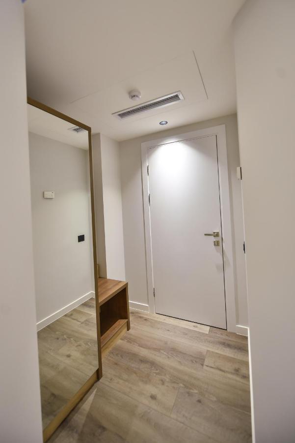 Baron Boutique Hotel เยเรวาน ภายนอก รูปภาพ