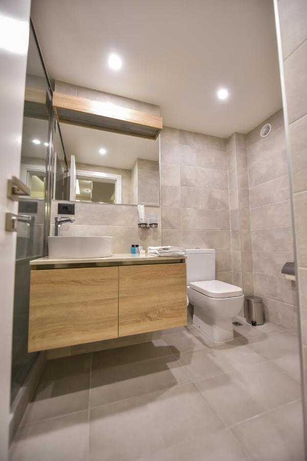 Baron Boutique Hotel เยเรวาน ภายนอก รูปภาพ