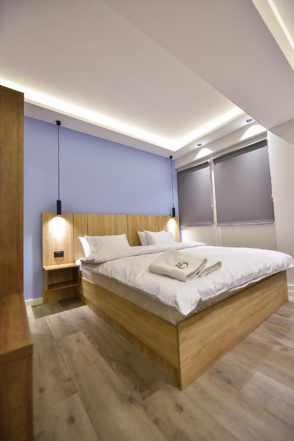 Baron Boutique Hotel เยเรวาน ภายนอก รูปภาพ